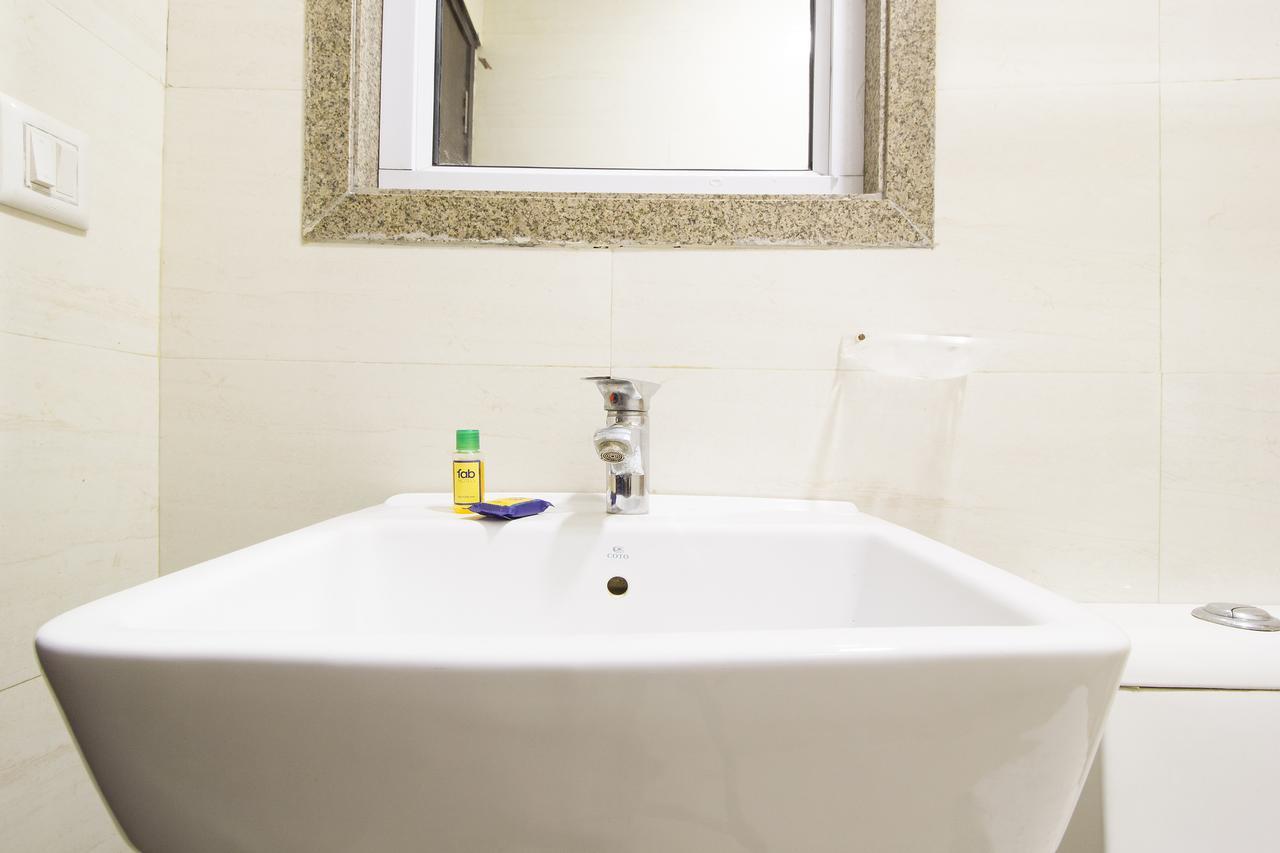 Fabexpress Le Continental Paharganj New Delhi Hotel Buitenkant foto