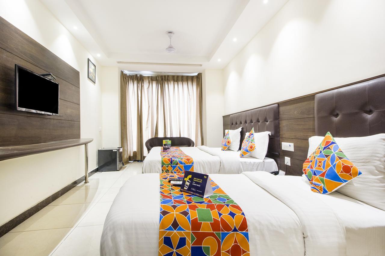 Fabexpress Le Continental Paharganj New Delhi Hotel Buitenkant foto
