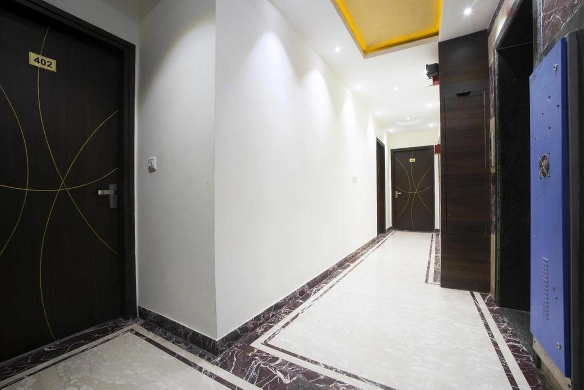 Fabexpress Le Continental Paharganj New Delhi Hotel Buitenkant foto