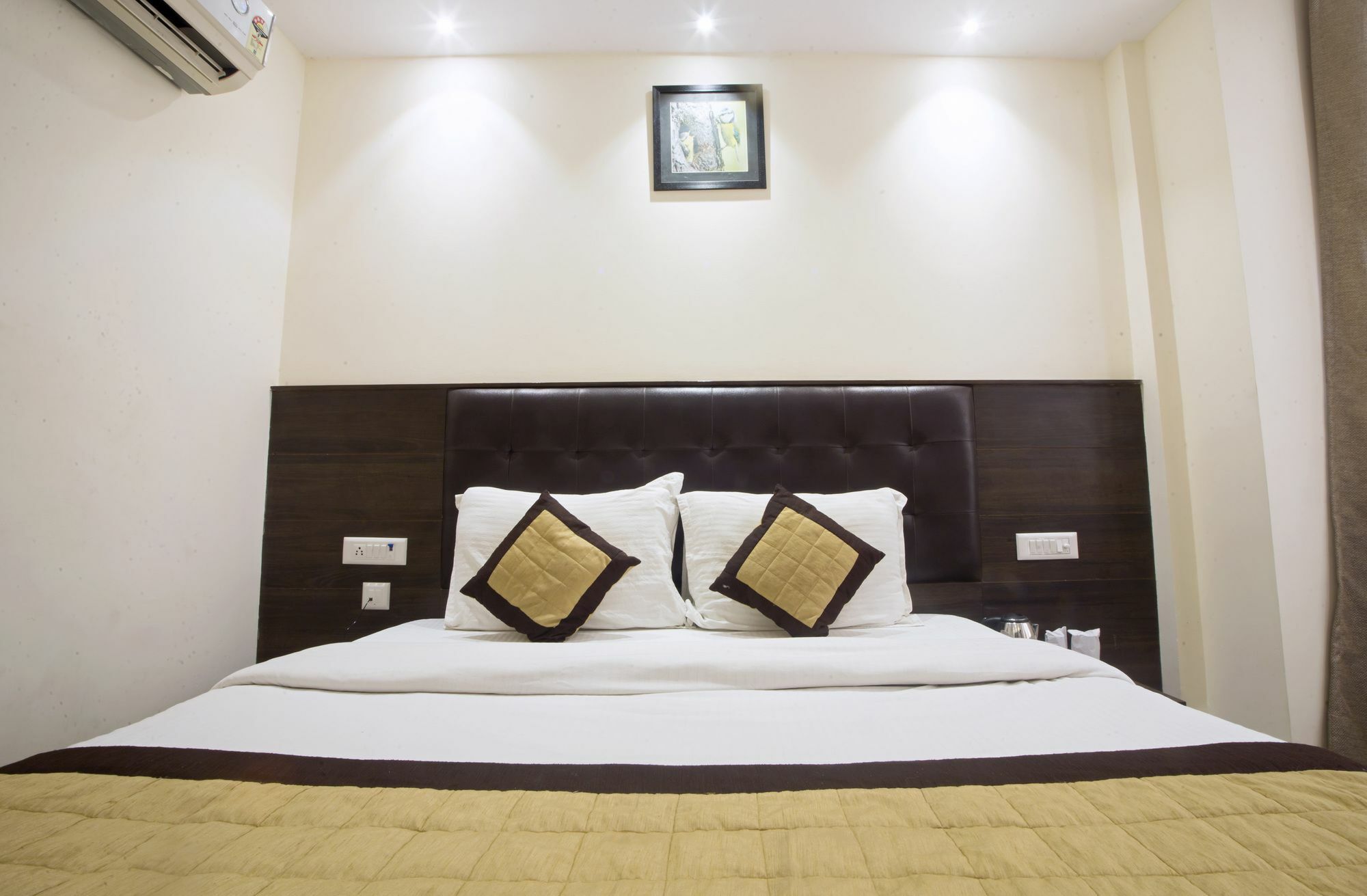 Fabexpress Le Continental Paharganj New Delhi Hotel Buitenkant foto
