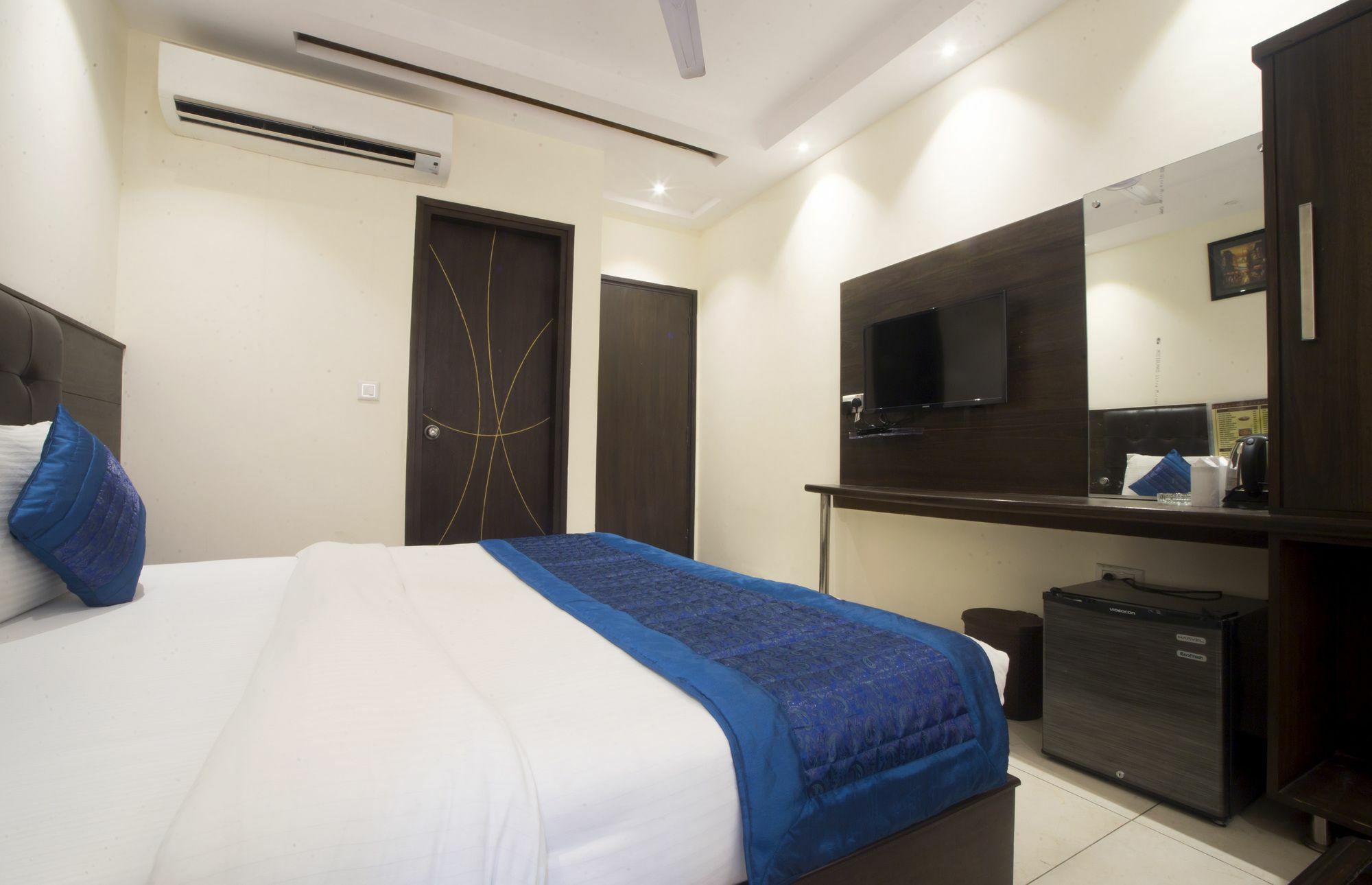 Fabexpress Le Continental Paharganj New Delhi Hotel Buitenkant foto